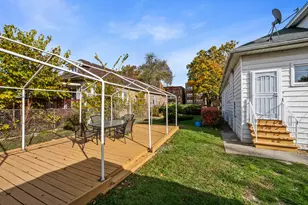 7832 S Paxton Ave, Chicago, IL 60649 - Photo 54