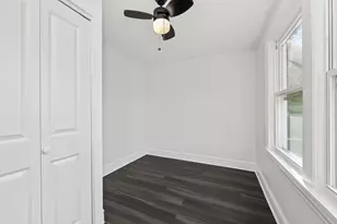 7832 S Paxton Ave, Chicago, IL 60649 - Photo 22