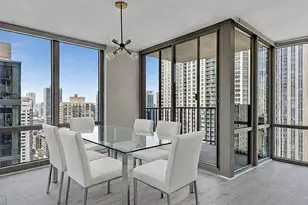 2 E Erie St, Chicago, IL 60611 - Photo 2