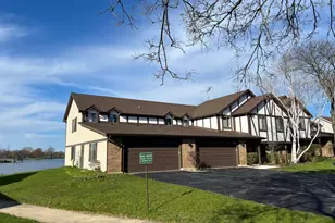 370 Springlake Ln, Aurora, IL 60504 - Photo 1