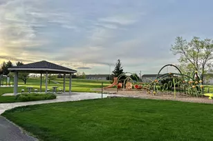 370 Springlake Ln, Aurora, IL 60504 - Photo 22