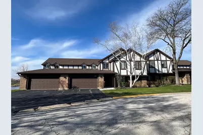 370 Springlake Lane #B, Aurora, IL 60504 - Photo 2
