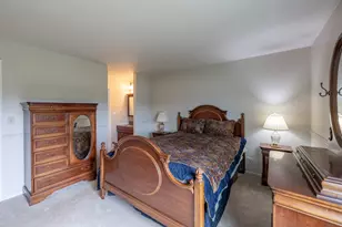 370 Springlake Ln, Aurora, IL 60504 - Photo 10