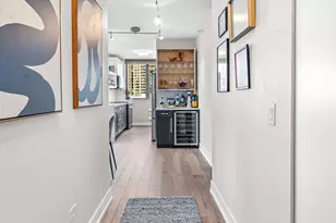 [Address not provided], Chicago, IL 60654 - Photo 2