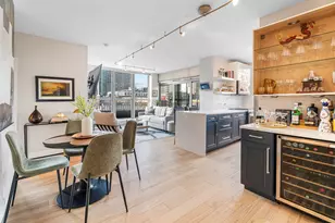 [Address not provided], Chicago, IL 60654 - Photo 4