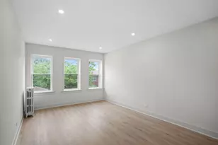 6254 N Whipple St, Chicago, IL 60659 - Photo 2