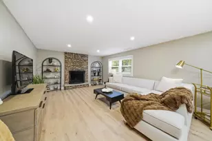 7725 Sawyer Rd, Darien, IL 60561 - Photo 22