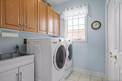 1808 Dunhill Circle, Glenview, IL 60025 - Photo 14