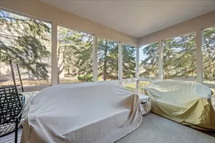 1808 Dunhill Cir, Glenview, IL 60025 - Photo 26