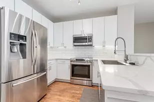 1901 S Calumet Ave, Chicago, IL 60616 - Photo 6