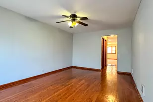 8626 S Damen Ave, Chicago, IL 60620 - Photo 4