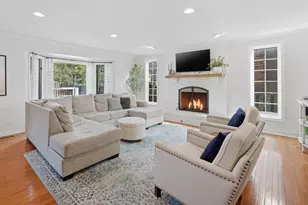 289 Winding Creek Dr, Naperville, IL 60565 - Photo 10