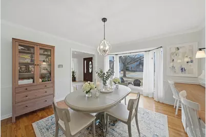 289 Winding Creek Drive, Naperville, IL 60565 - Photo 8