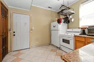 4220 W Monroe St, Chicago, IL 60624 - Photo 12