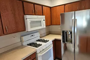 10 Ronan Ct, Lake in the Hills, IL 60156 - Photo 6