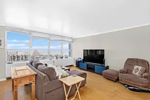 655 W Irving Park Rd, Chicago, IL 60613 - Photo 8