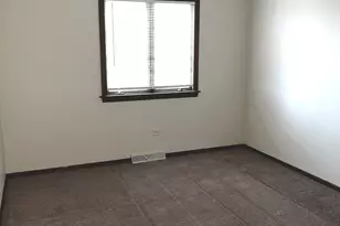 5252 Arquilla Dr, Richton Park, IL 60471 - Photo 10