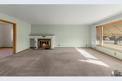 283 W 10th Street, Chicago Heights, IL 60411 - Photo 4