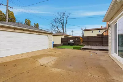 7802 W Victoria Street, Chicago, IL 60631 - Photo 2