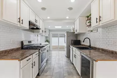 7802 W Victoria Street, Chicago, IL 60631 - Photo 4