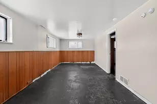 231 Farragut St, Park Forest, IL 60466 - Photo 12