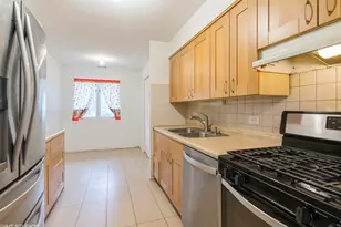 1525 Sander Ct, Wheeling, IL 60090 - Photo 6