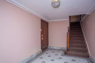 7637 S Phillips Ave, Chicago, IL 60649 - Photo 2