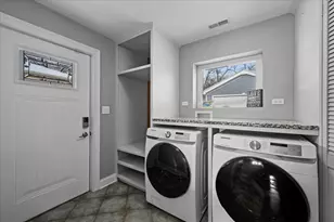 926 S Golf Cul De Sac St, Des Plaines, IL 60016 - Photo 6