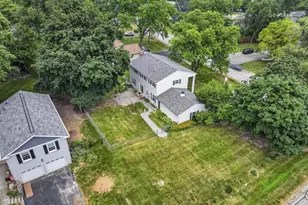 27W084 Fleming Dr, Winfield, IL 60190 - Photo 30