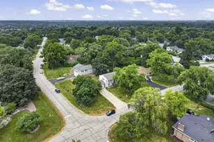 27W084 Fleming Dr, Winfield, IL 60190 - Photo 32