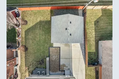 7046 Beckwith Road, Morton Grove, IL 60053 - Photo 34