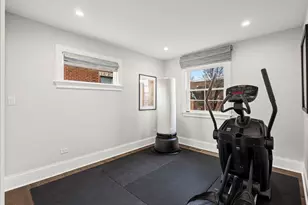 7046 Beckwith Rd, Morton Grove, IL 60053 - Photo 16