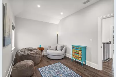 7046 Beckwith Road, Morton Grove, IL 60053 - Photo 28