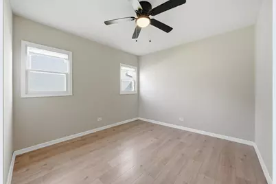 639 S 12th Avenue, Maywood, IL 60153 - Photo 8