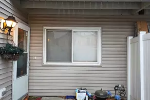 5 E Fernwood Dr, Bolingbrook, IL 60440 - Photo 2