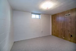 372 S Center Ave, Bradley, IL 60915 - Photo 20