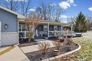 808 Spring Lake Rd, Mahomet, IL 61853 - Photo 4