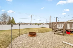 7218 Salzbrenner Ln, Machesney Park, IL 61115 - Photo 46
