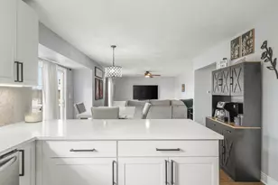 7218 Salzbrenner Ln, Machesney Park, IL 61115 - Photo 12