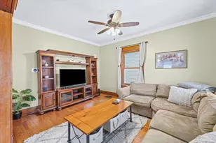 414 W Ells Ave, Champaign, IL 61820 - Photo 4