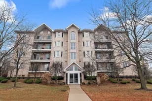 16040 Boardwalk Ln, Orland Park, IL 60467 - Photo 2