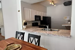 17817 W Salisbury Dr, Gurnee, IL 60031 - Photo 8