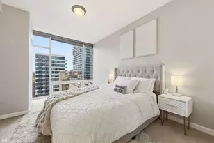 100 E 14th St, Chicago, IL 60605 - Photo 12