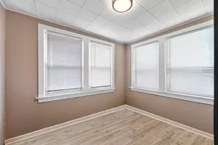 1S217 Valley Rd, Lombard, IL 60148 - Photo 12