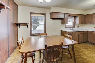 10 Pine Ave, Lake Zurich, IL 60047 - Photo 6