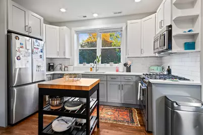 2144 W Shakespeare Avenue #2R, Chicago, IL 60647 - Photo 2