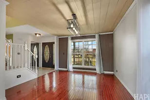 2952 Deerpath Ln, Carpentersville, IL 60110 - Photo 6