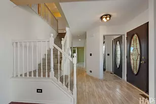 2952 Deerpath Ln, Carpentersville, IL 60110 - Photo 4