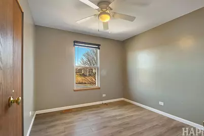 2952 Deerpath Lane, Carpentersville, IL 60110 - Photo 26