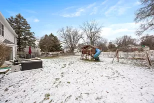 625 Buttonwood Cir, Naperville, IL 60540 - Photo 28